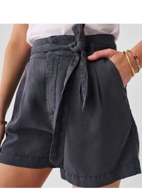 Faherty Womens Shorts Sz Large Arlie Faded Black Linen Blend Relaxed High Waist